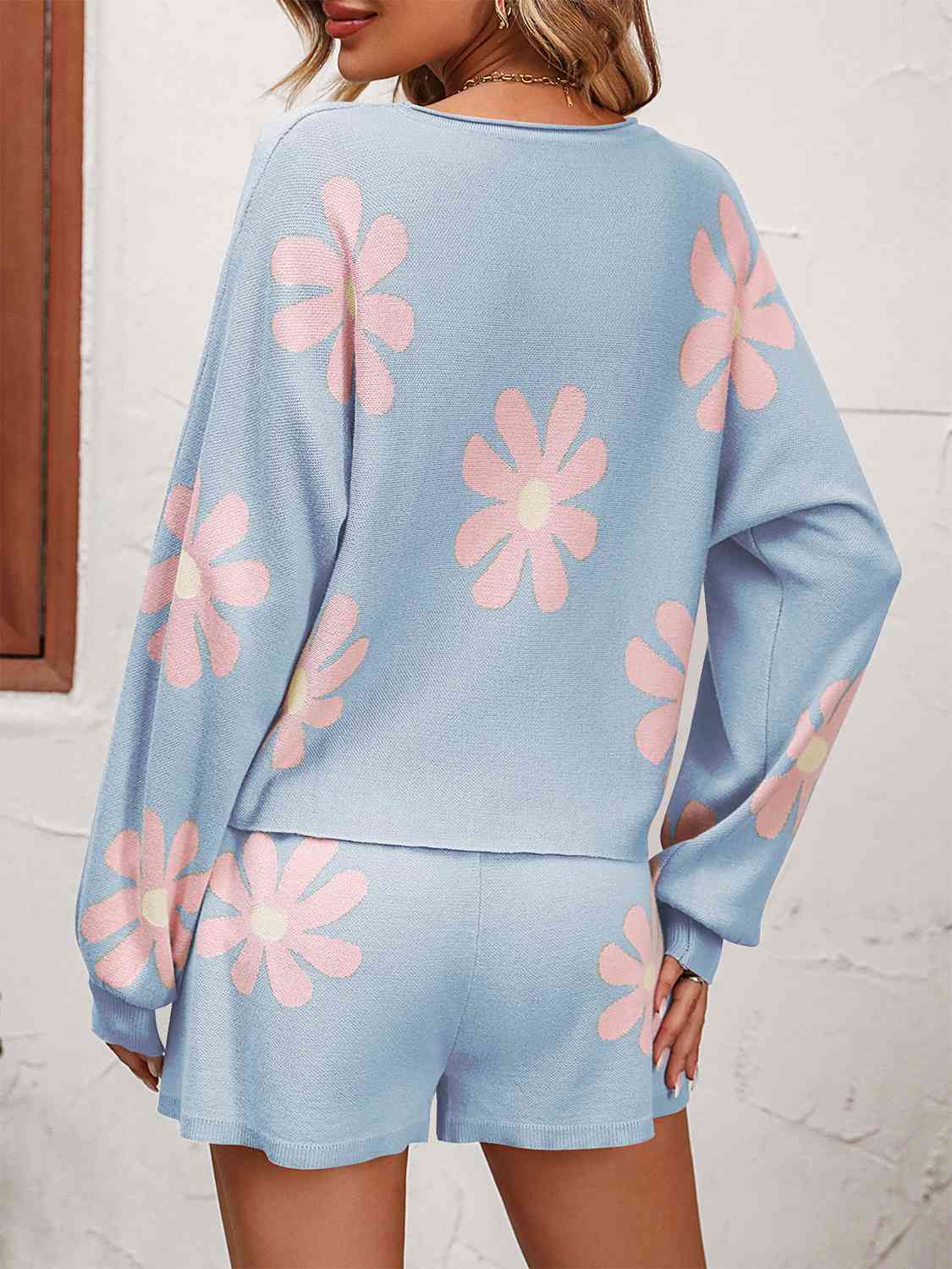 Conjunto de top de punto con manga raglán y pantalones cortos tipo suéter con lazo delantero y estampado floral