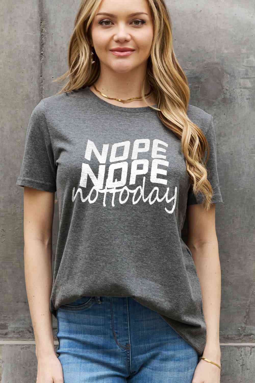 Camiseta de algodón gráfica de tamaño completo NOPE NOPE NOT TODAY de Simply Love