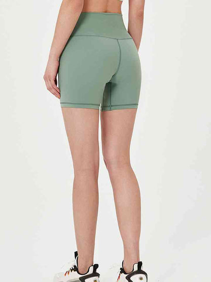 Shorts deportivos con cintura ancha