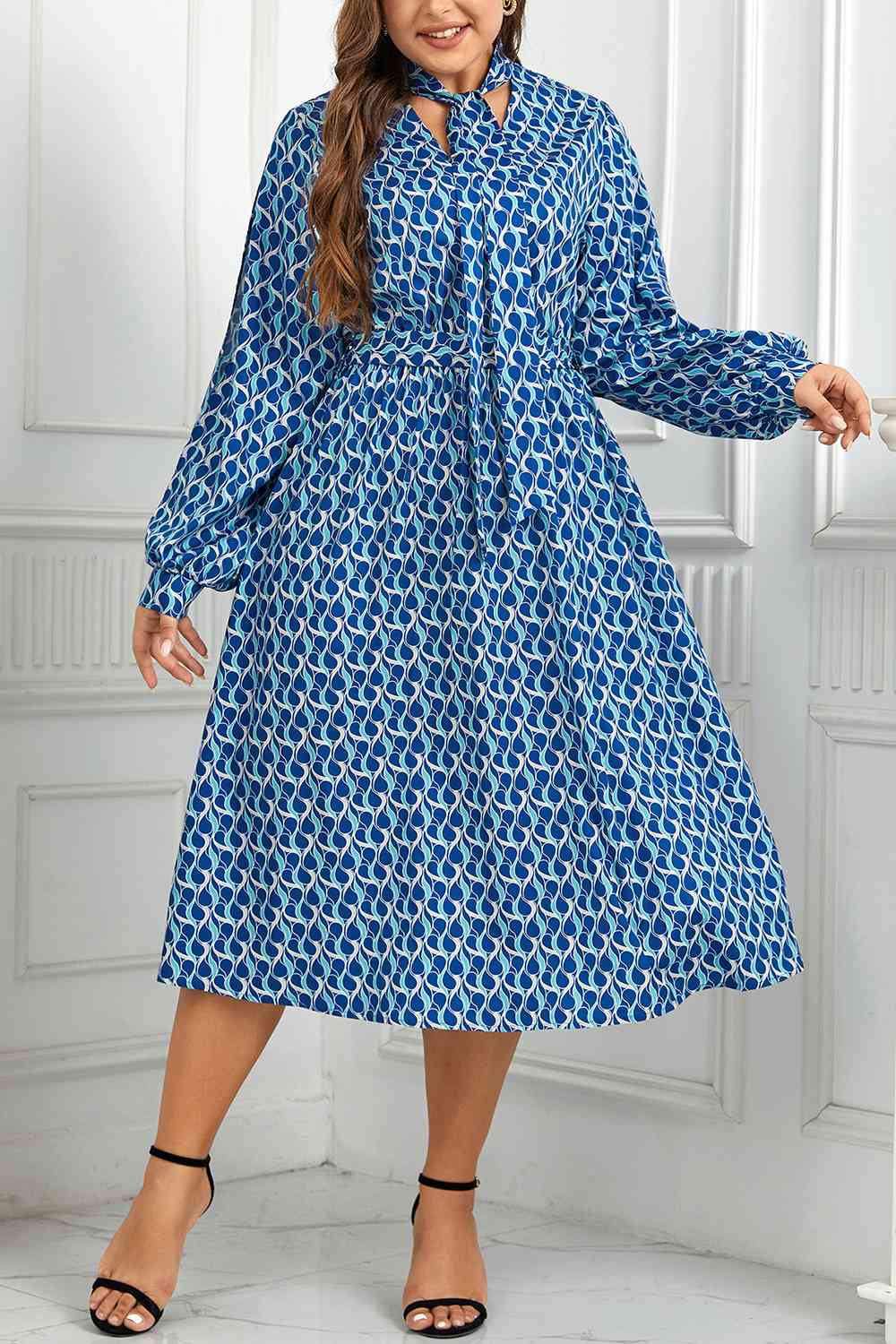 Robe Midi Imprimée à Col Noué de Grande Taille