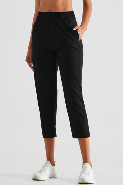 Pantalon de sport court à taille élastique