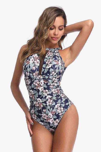 Maillot de bain une pièce fleuri à dos ouvert