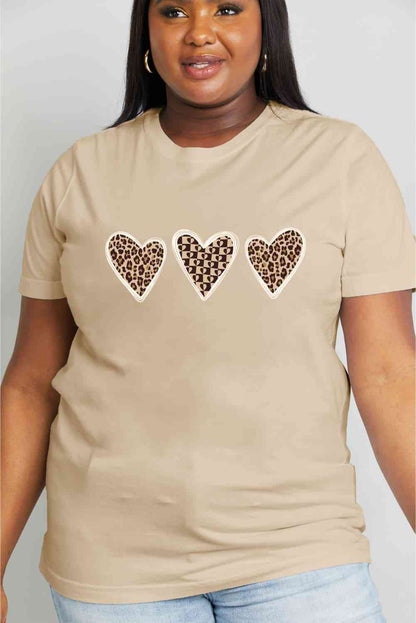 Simply Love Simply Love T-shirt en coton avec motif cœur pleine taille