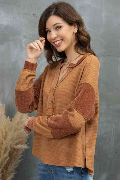 Blouse en tricot gaufré à col cranté