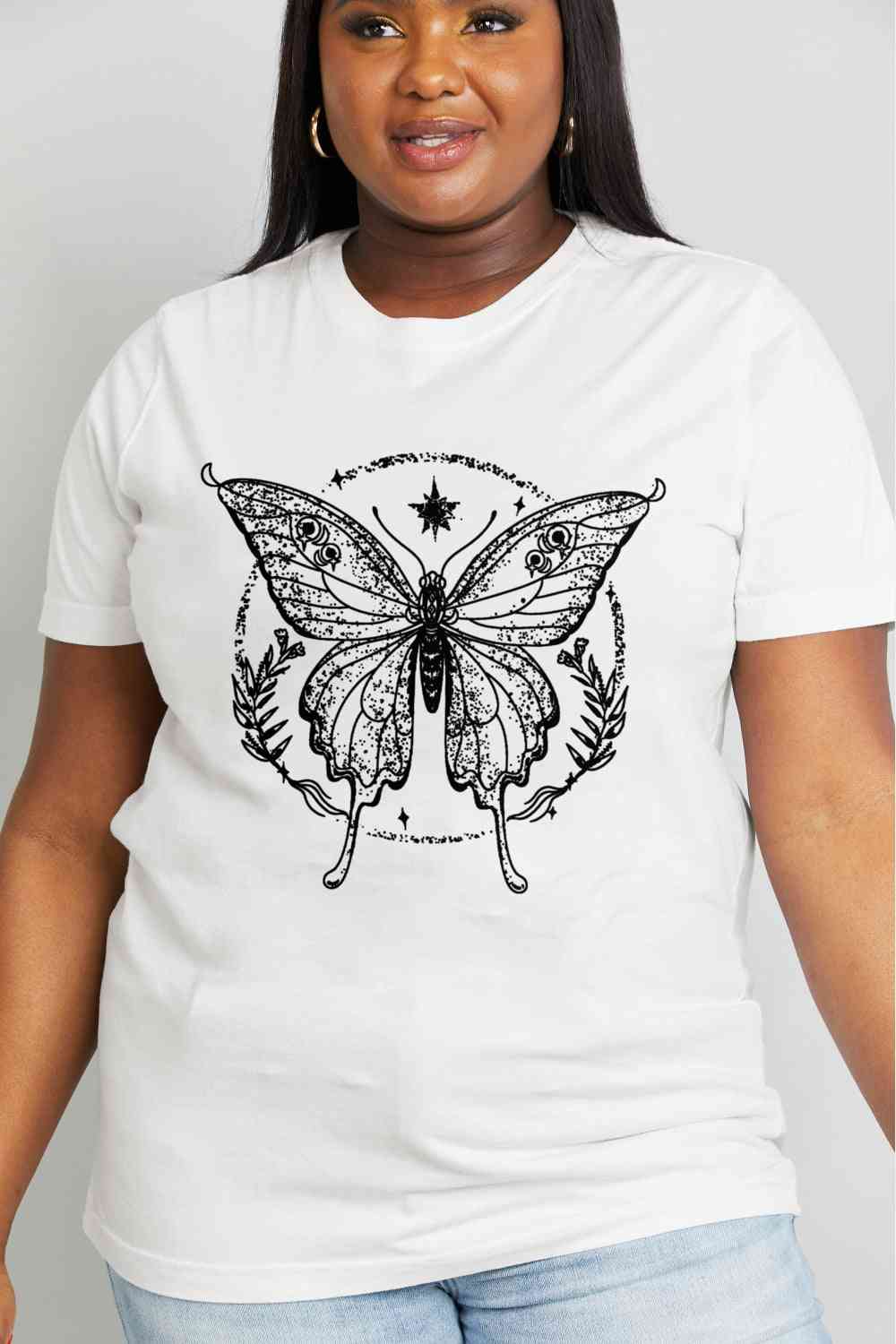 Simply Love Camiseta de algodón con estampado de mariposas de tamaño completo de Simply Love