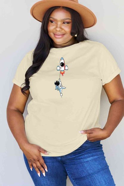 Camiseta de algodón con estampado de astronauta de talla grande de Simply Love