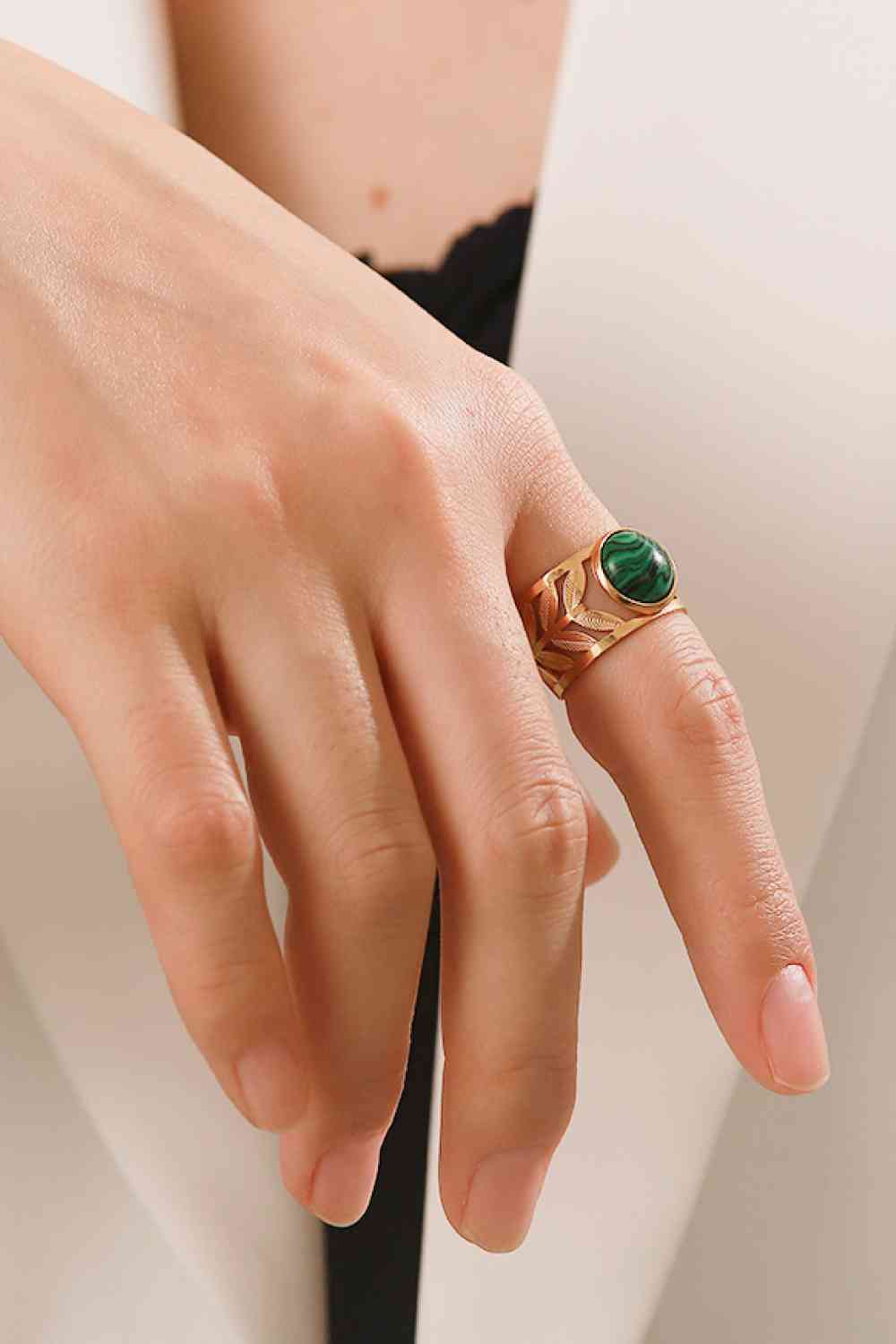 Bague Feuille de Malachite Plaquée Or 18 Carats