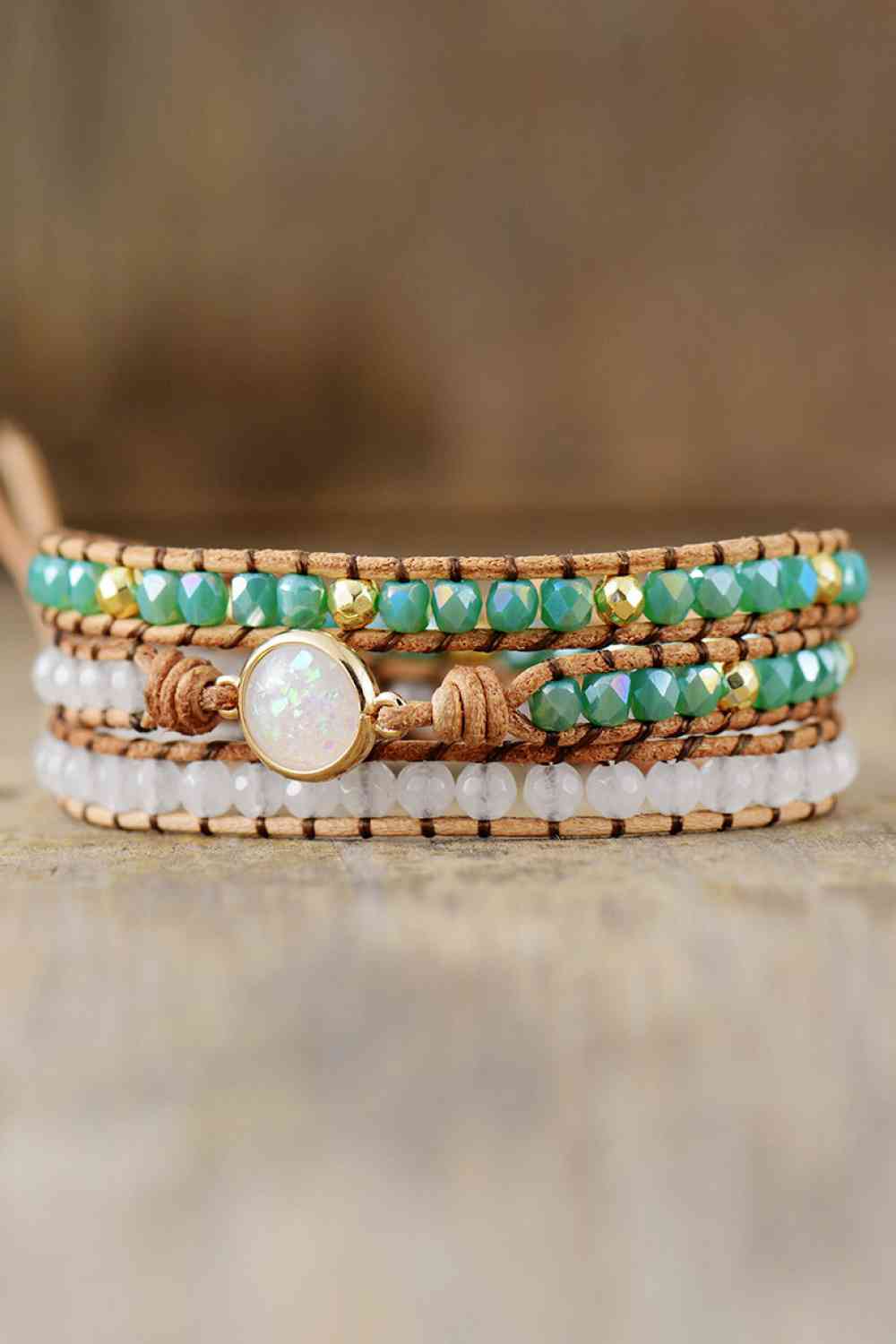 Bracelet de perles triple couche en cristal et opale