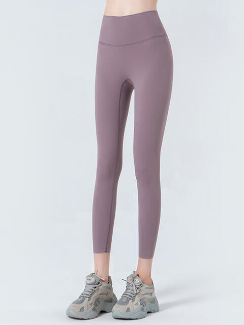 Leggings deportivos recortados con cintura ancha