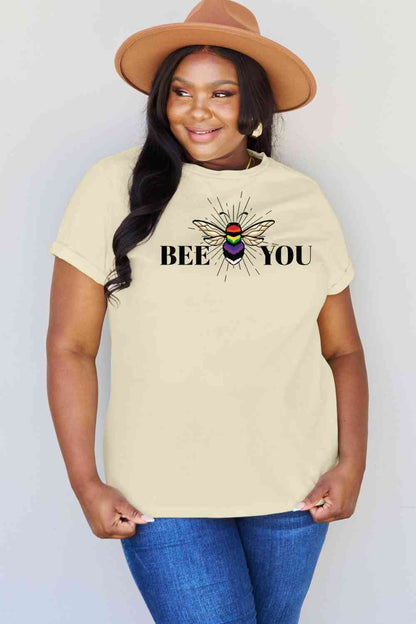 Camiseta gráfica BEE YOU de tamaño completo de Simply Love