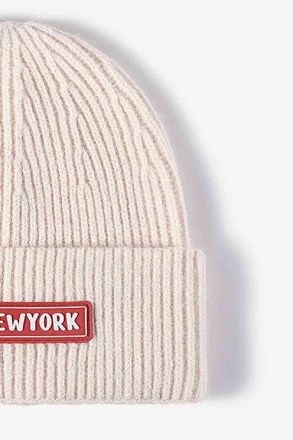 Bonnet à revers en tricot côtelé avec patch NEWYORK