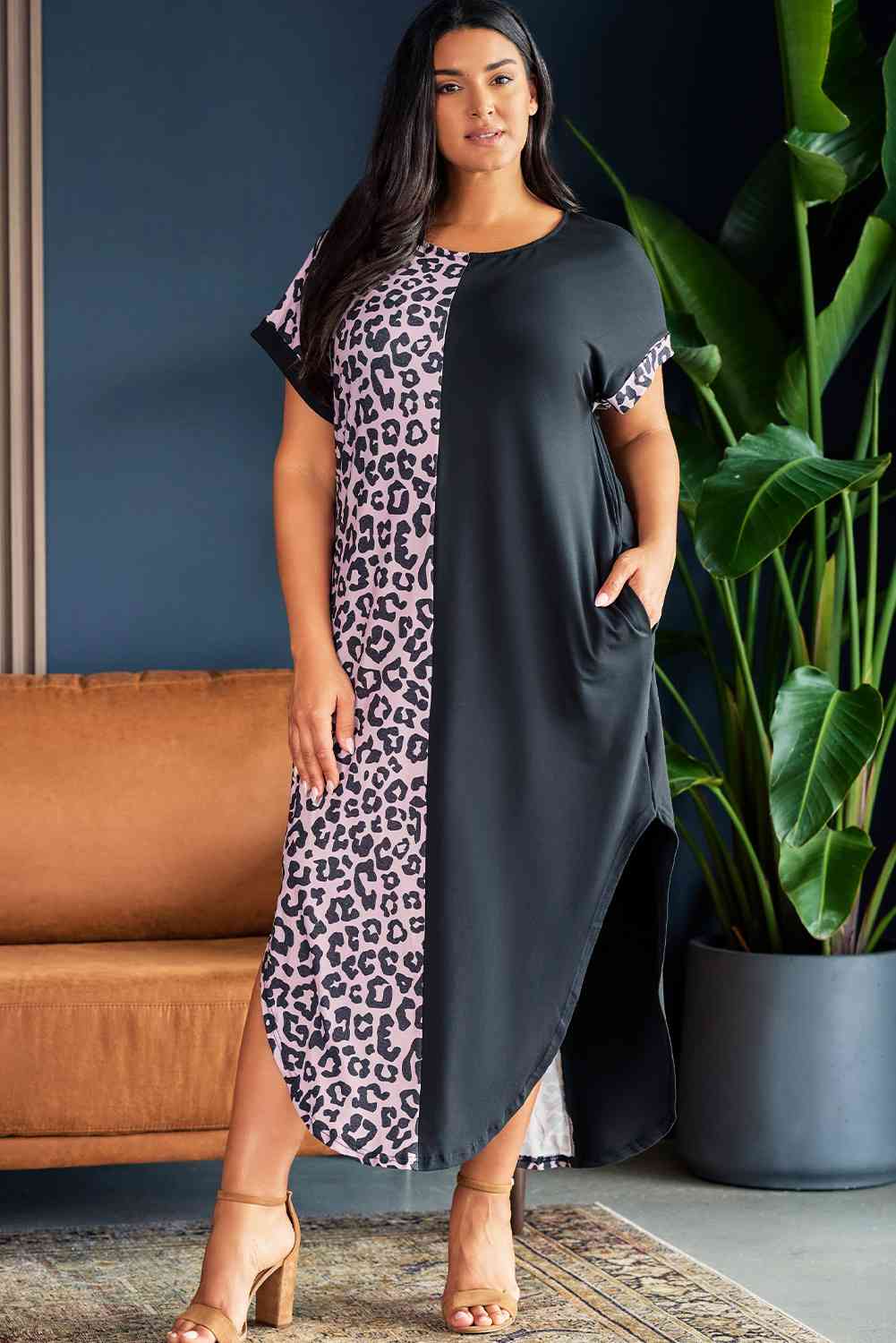 Robe Midi Léopard Contrastée à Manches Courtes de Grande Taille