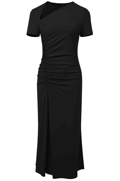 Robe midi à manches courtes et col asymétrique