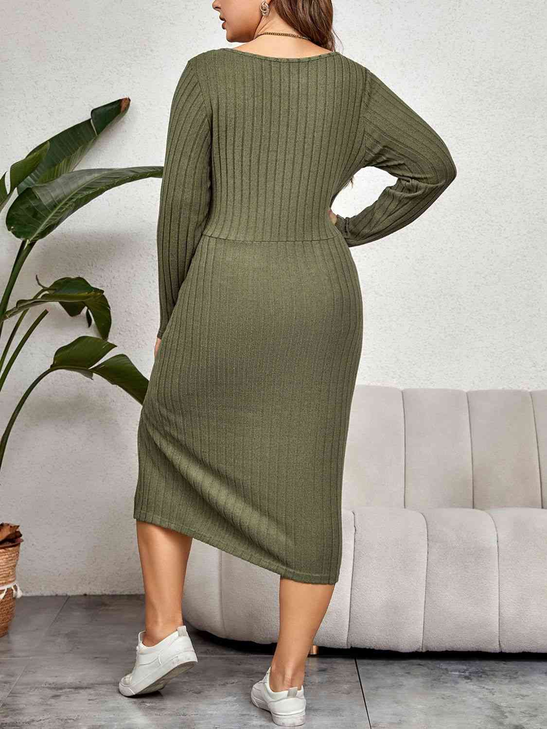 Robe Midi Côtelée à Col Rond et Fente Torsadée de Grande Taille