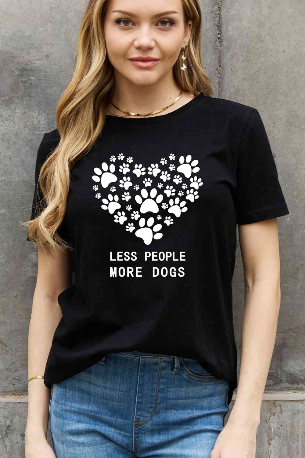 Simply Love Simply Love Taille réelle LESS PEOPLE MORE DOGS T-shirt en coton avec motif cœur