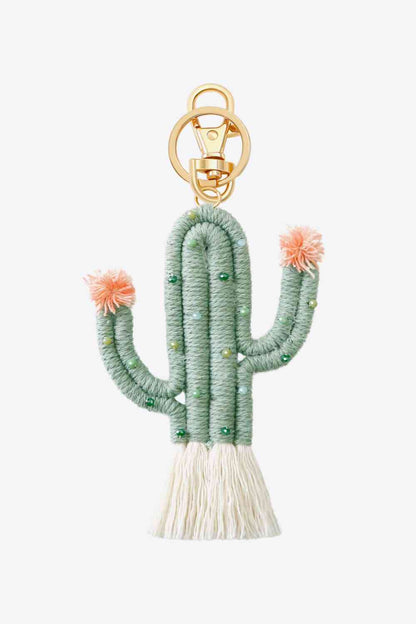 Llavero de cactus con adornos de cuentas y flecos