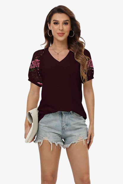 Camiseta de manga corta con cuello en V