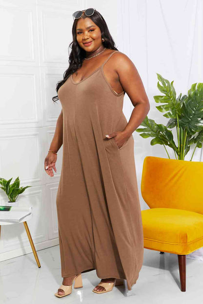 Robe longue caraco Zenana Beach Vibes pleine taille en moka