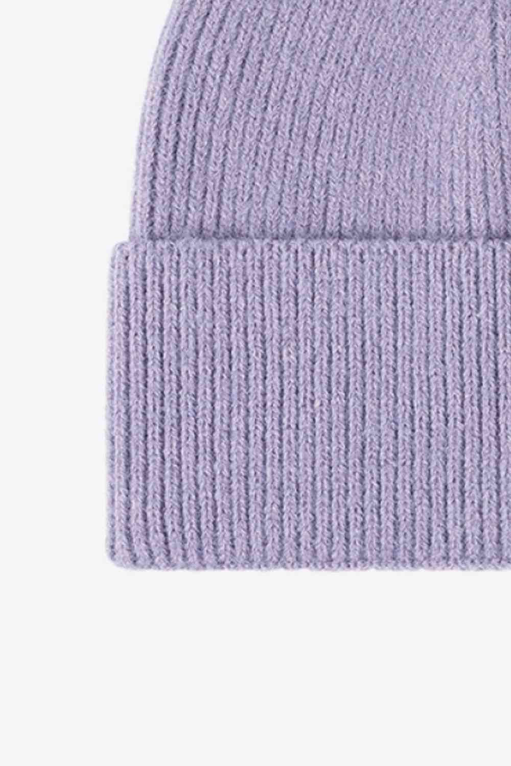 Bonnet tricoté chaud par temps froid