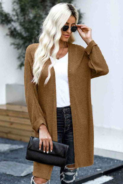 Cardigan long en tricot ouvert sur le devant avec fente latérale