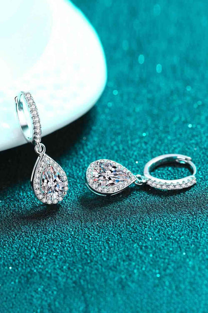 Boucles d'oreilles en forme de larme moissanite