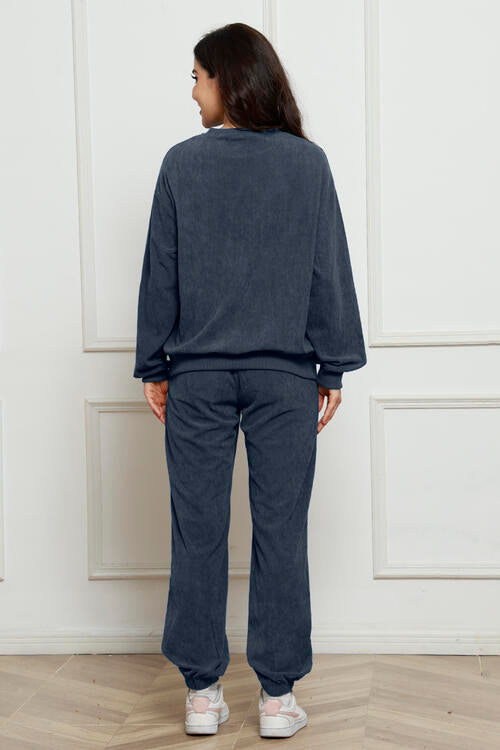 Ensemble sweat-shirt et pantalon de survêtement en velours côtelé à col rond