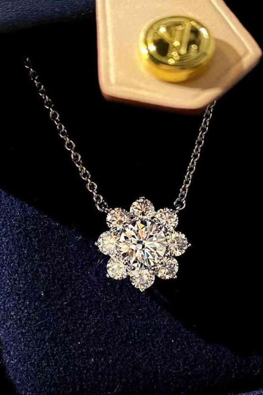 Collier pendentif floral moissanite 1 carat
