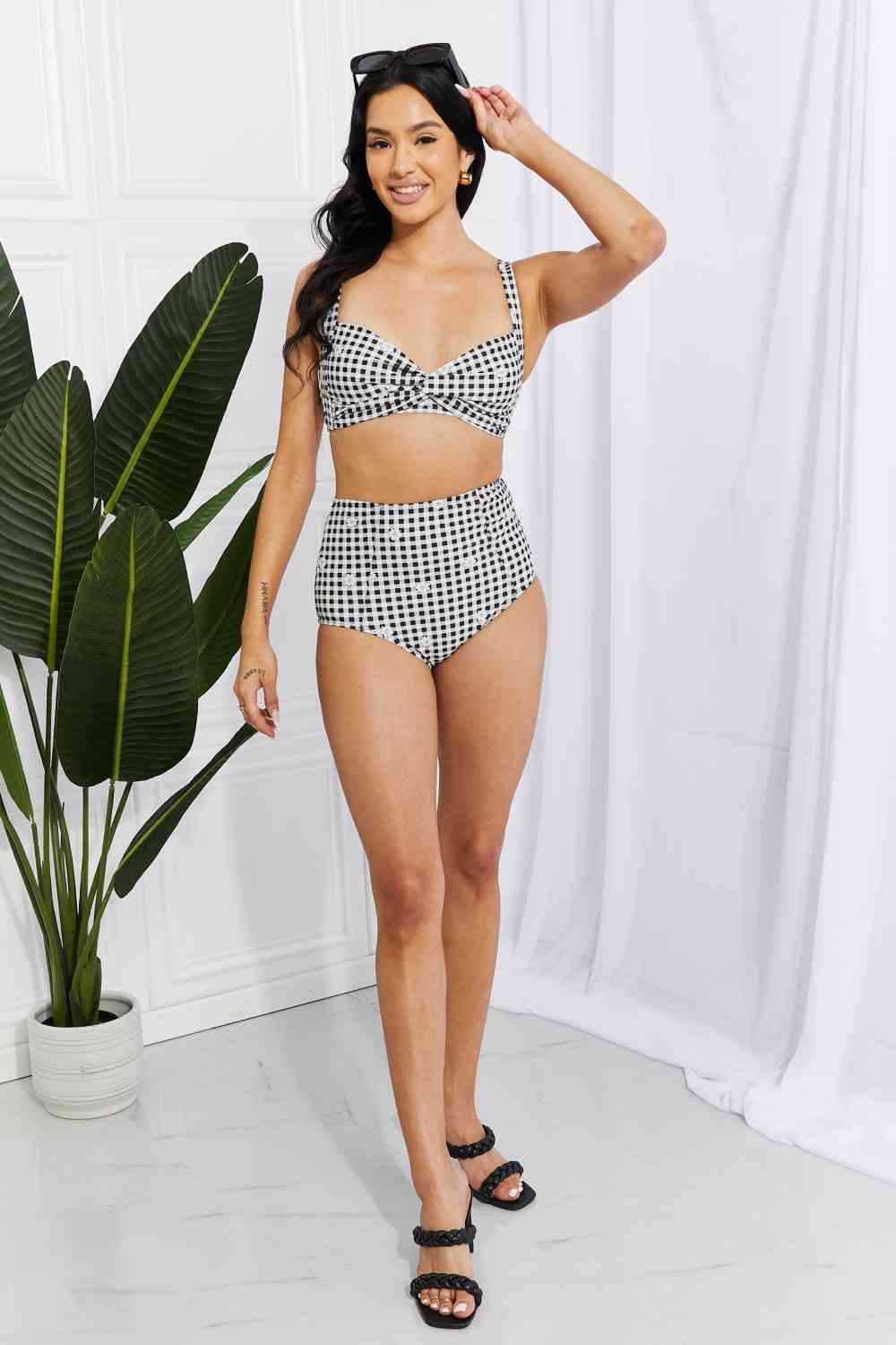 Marina West Swim - Take A Dip - Bikini torsadé taille haute en noir