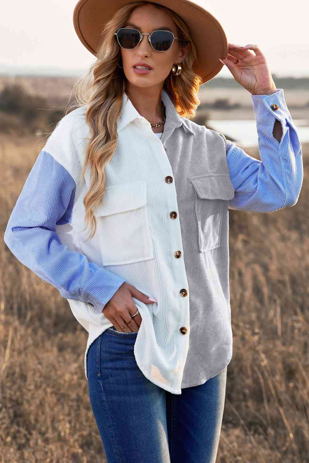 Chemise boutonnée sur le devant avec poches en bloc de couleurs