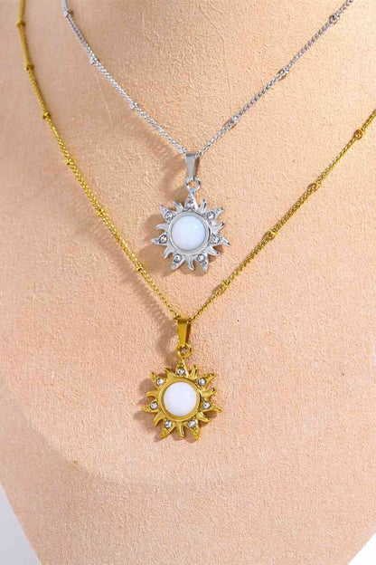 Collier en acier inoxydable avec pendentif soleil opale