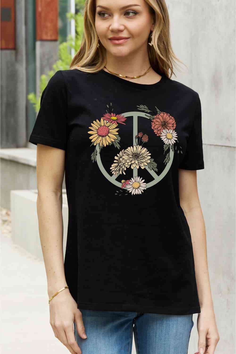 T-shirt en coton à motif floral pleine grandeur Simply Love