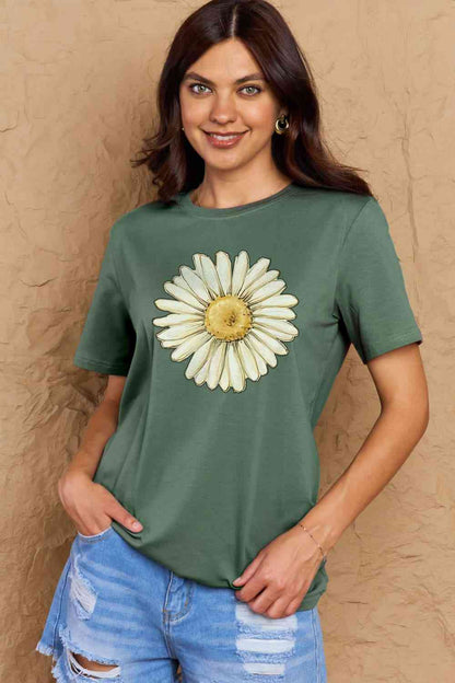 Camiseta de algodón con gráfico FLOWER de tamaño completo de Simply Love