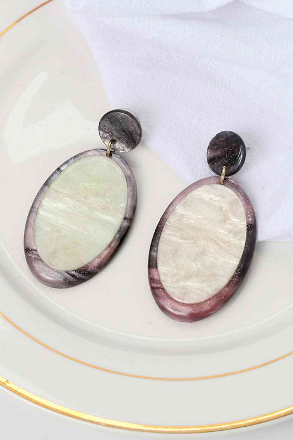 Boucles d’oreilles en acrylique en forme de larme