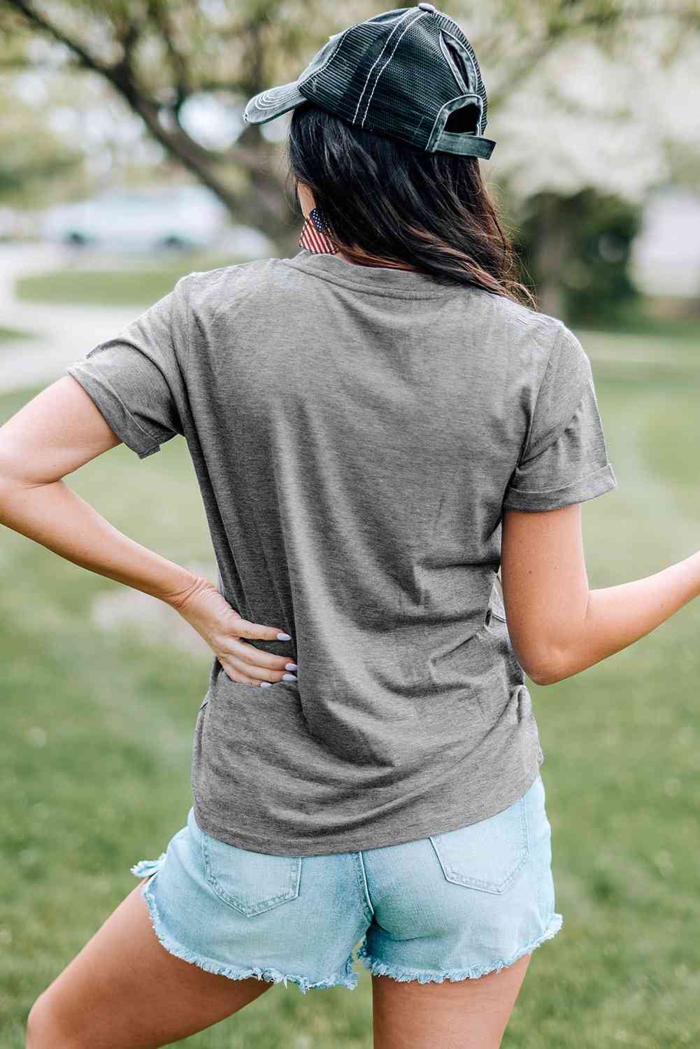 T-shirt à manches retroussées avec motif drapeau américain