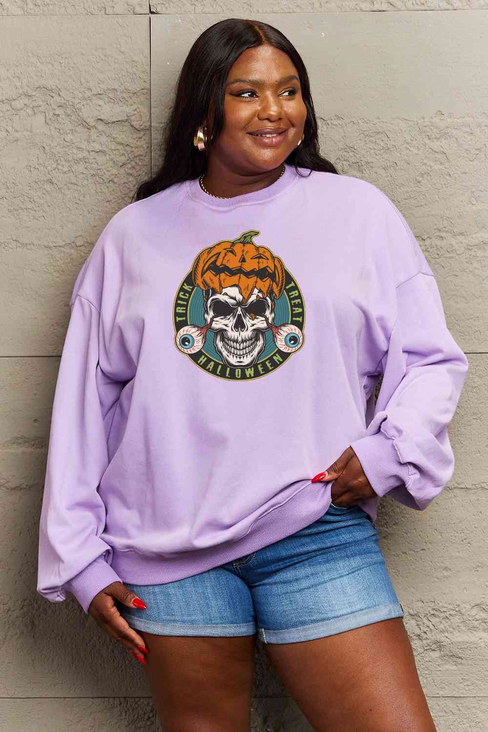 Sudadera con estampado de calavera de tamaño completo de Simply Love