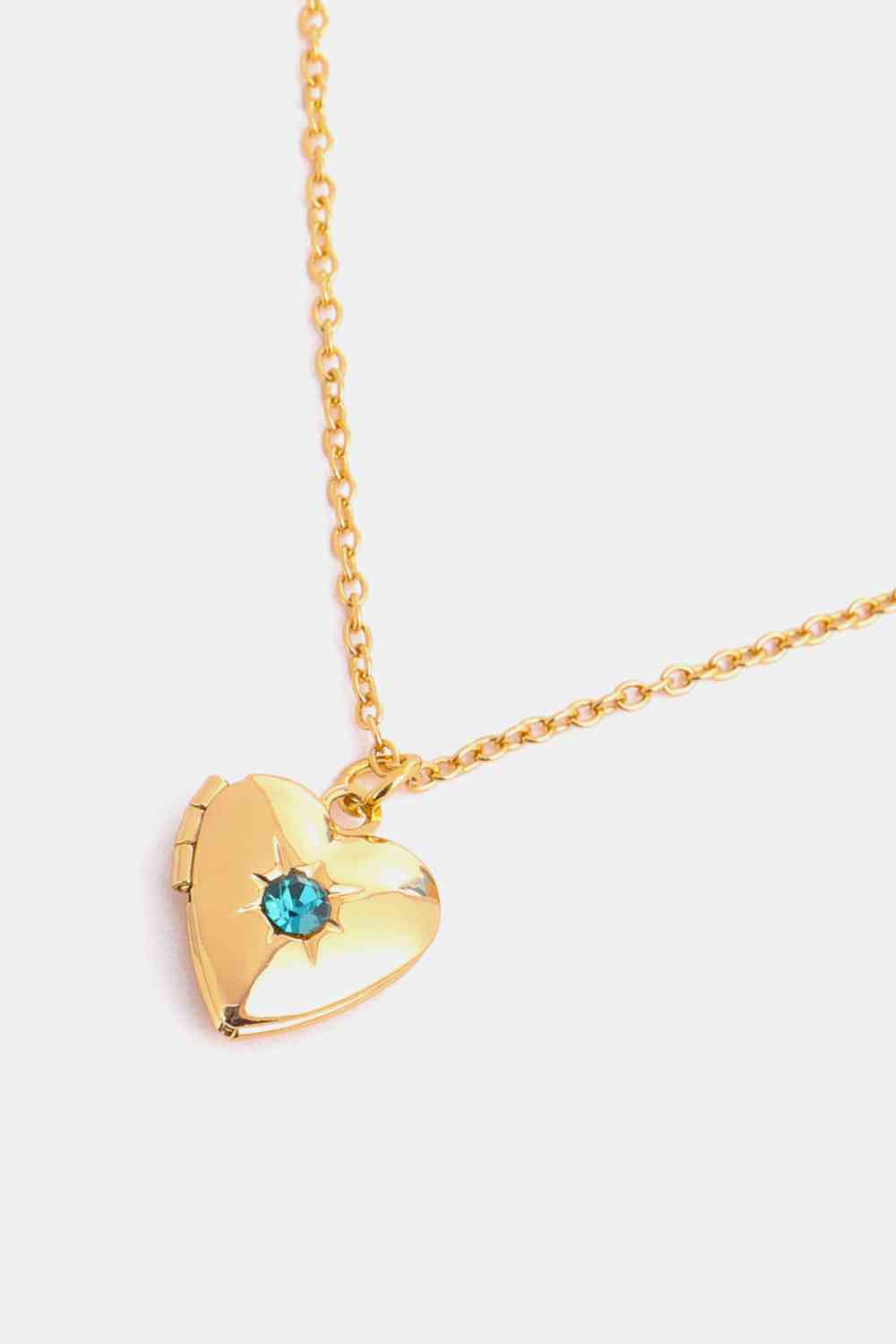 Collar con colgante chapado en oro de 14 quilates con forma de corazón y circón