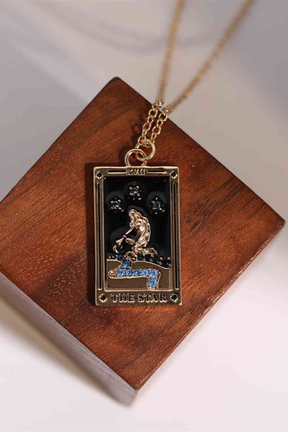 Collier en acier inoxydable avec pendentif carte de tarot