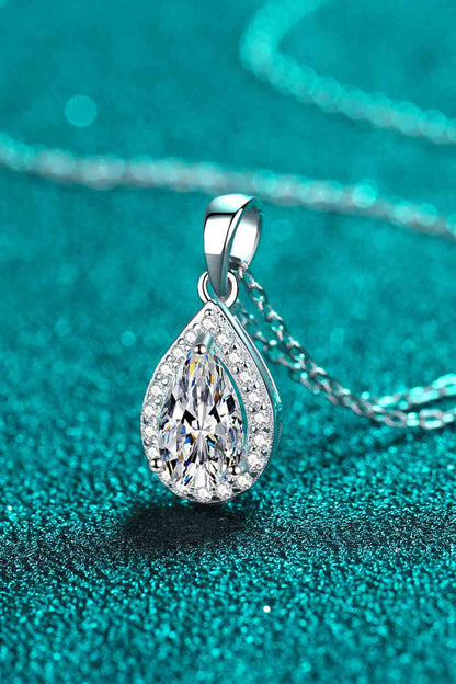 Collier pendentif en forme de larme Moissanite