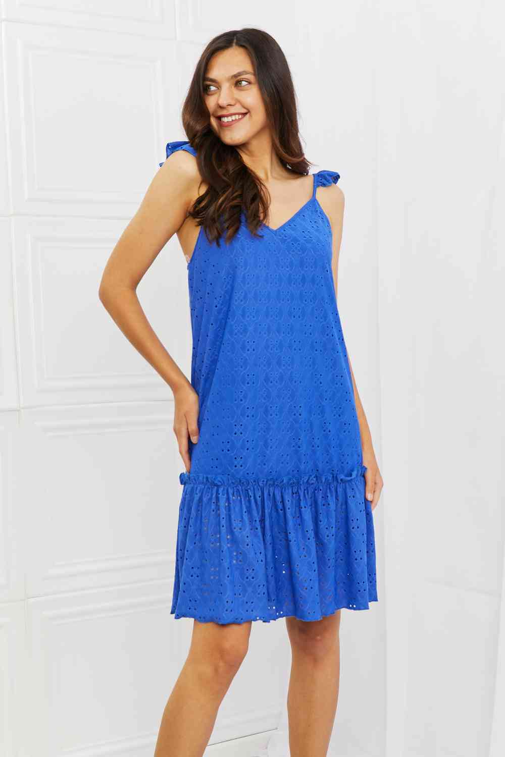 Vestido midi lencero de tamaño completo Always On Time de Culture Code