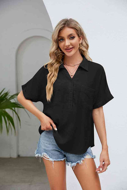 Blusa con cuello Johnny y medio botón