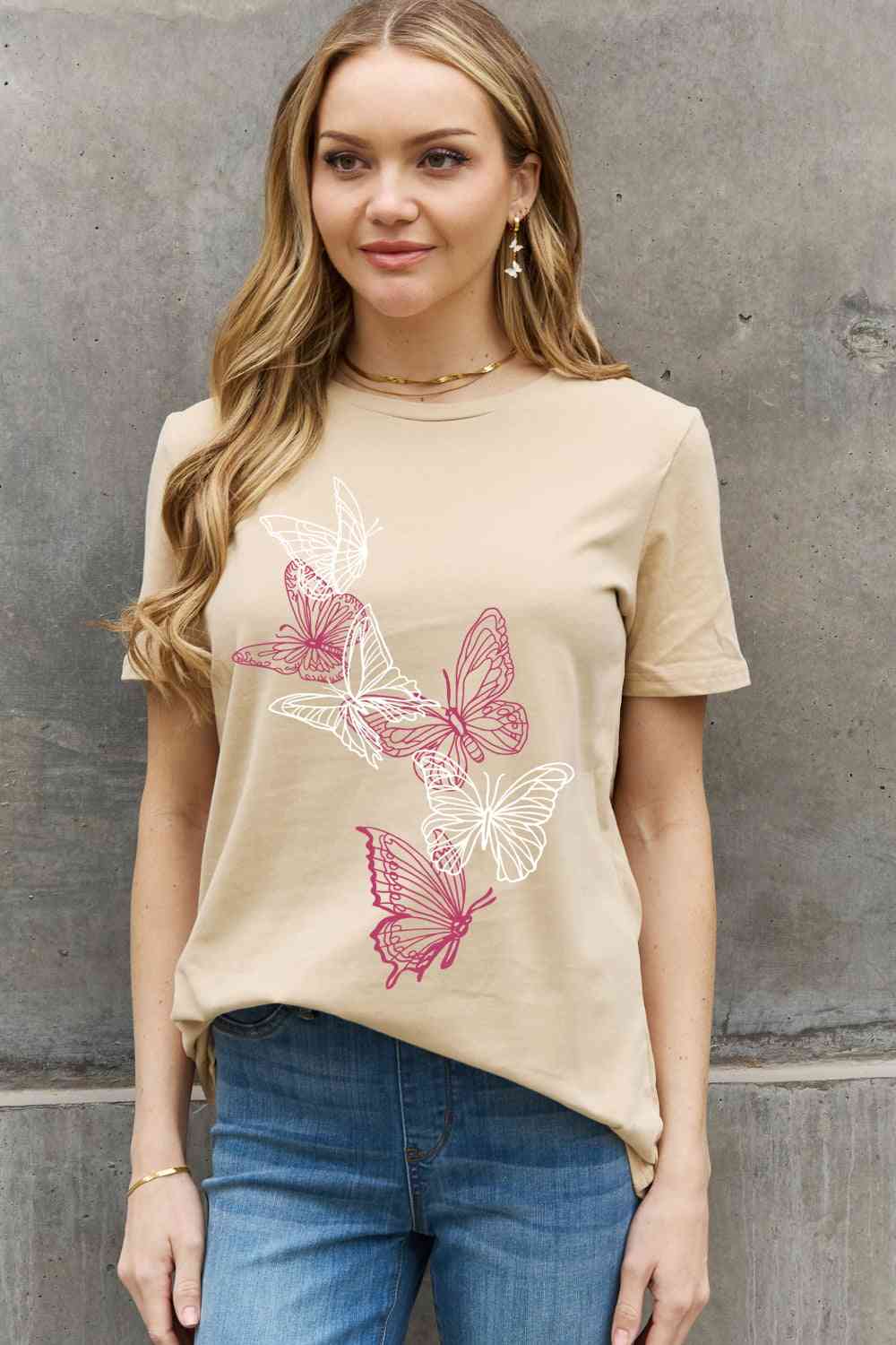 Simply Love Camiseta de algodón con estampado de mariposas de tamaño completo de Simply Love