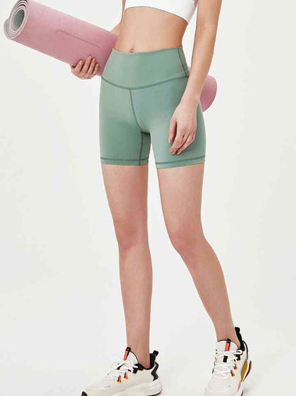 Shorts deportivos con cintura ancha