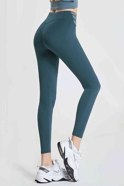 Pantalon de sport à large ceinture