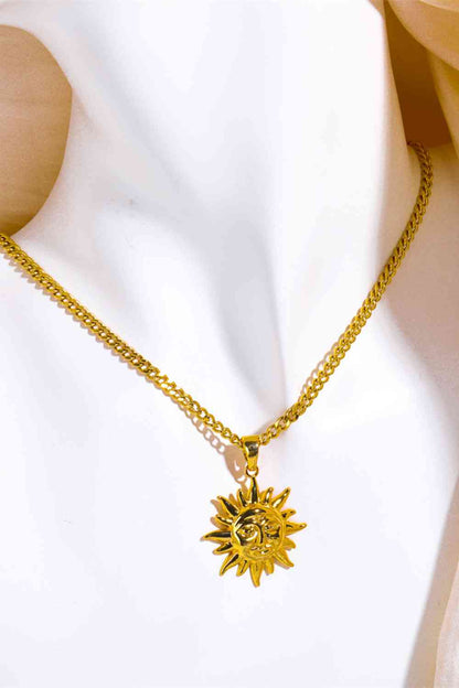 Collar de cobre con colgante de sol