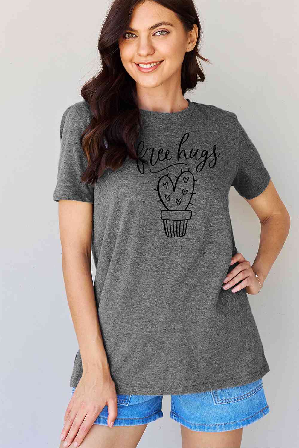 Simply Love - T-shirt graphique à col rond pleine taille