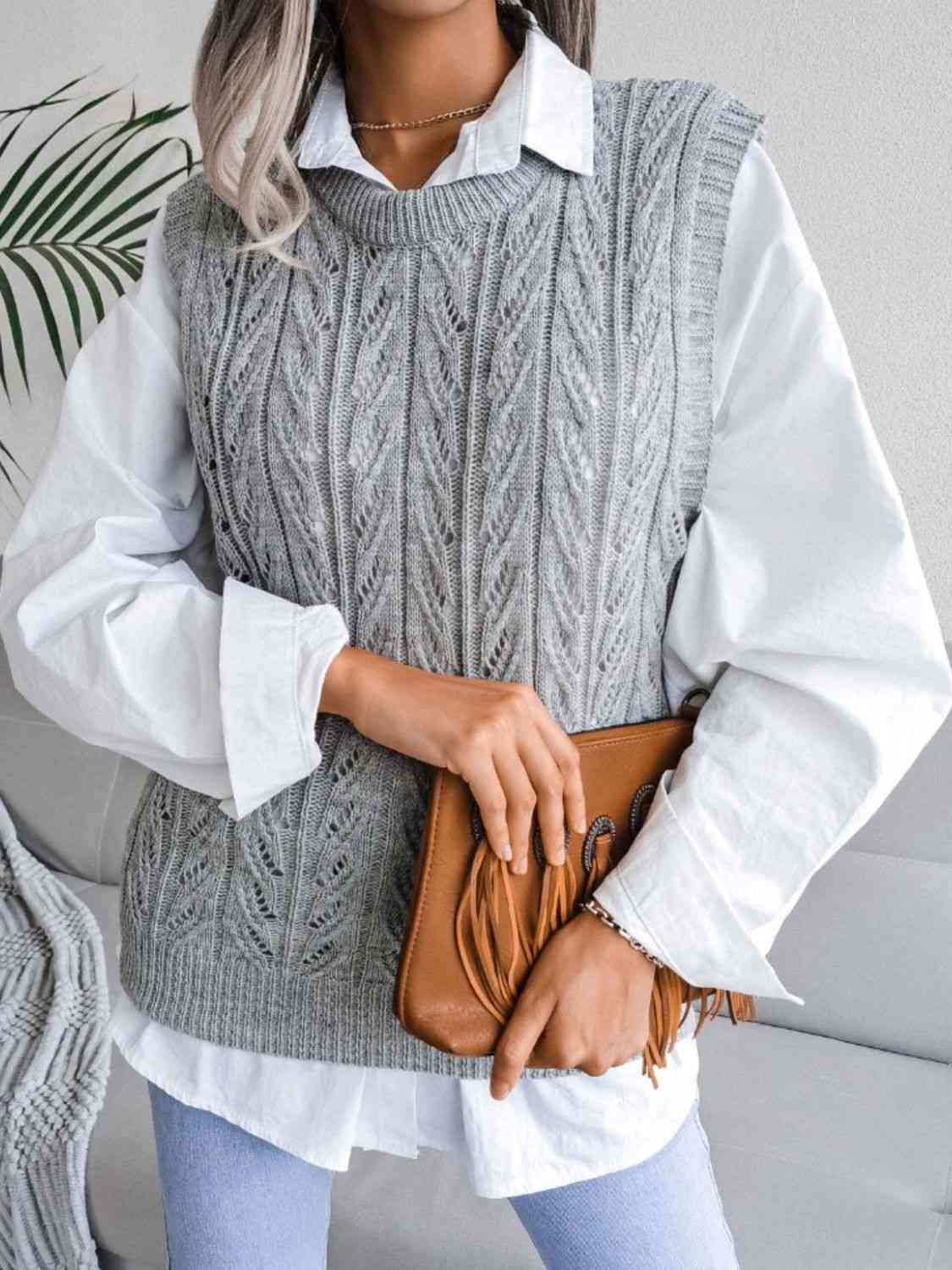 Gilet pull ajouré à col rond et manches courtes