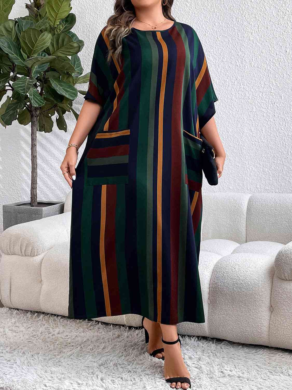 Vestido largo a rayas de talla grande con bolsillos