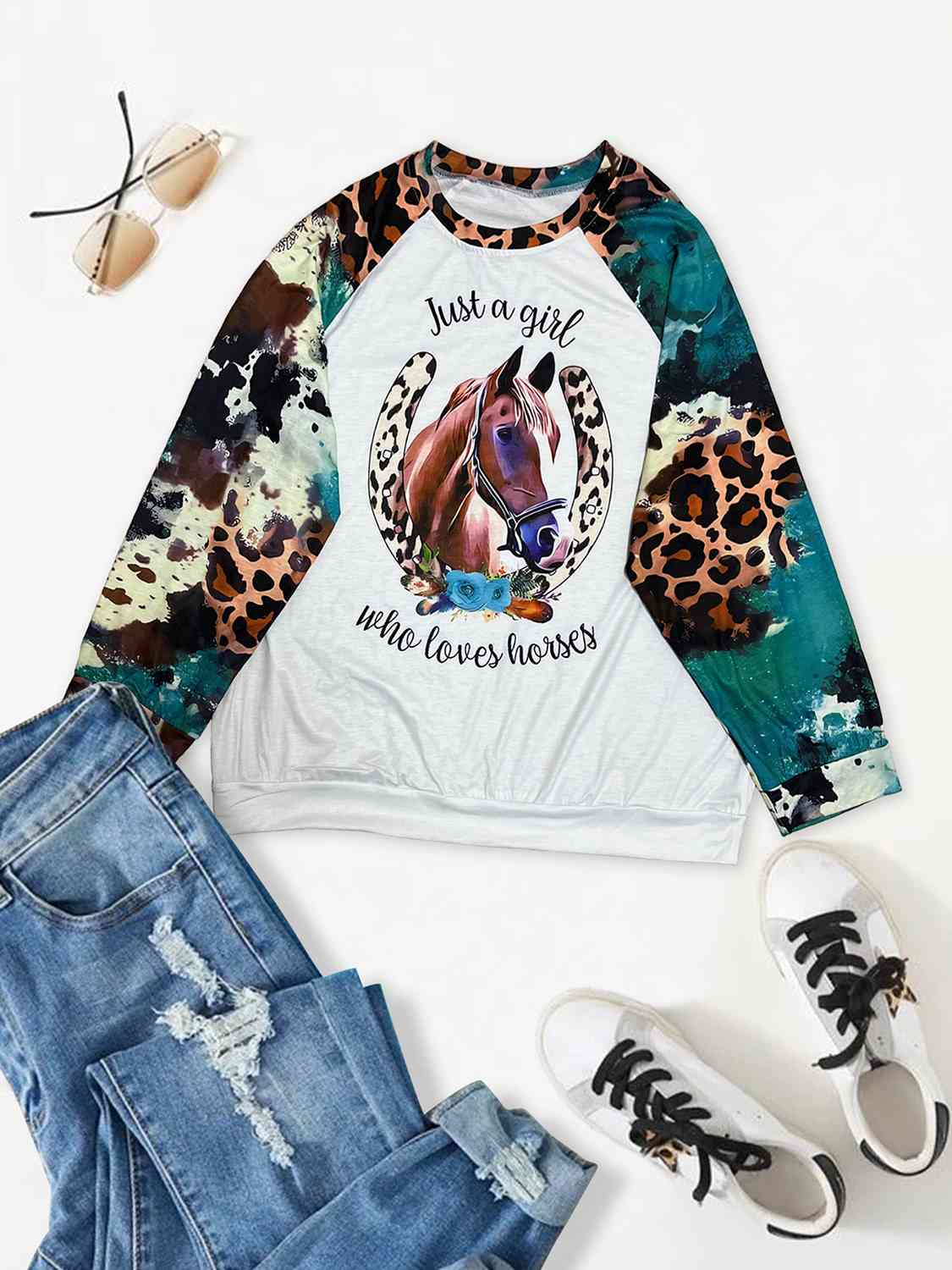 Plus Size Round Neck Long Sleeve Horse Graphic T-Shirt