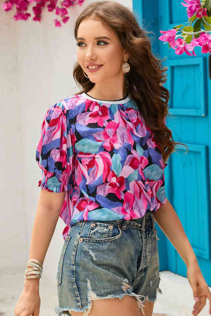 Top floral con cuello redondo y manga abullonada