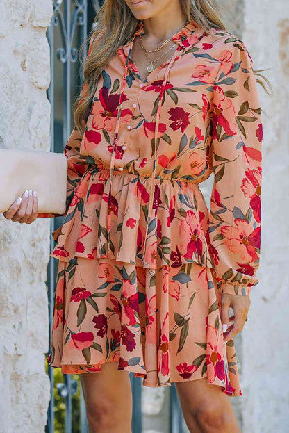 Robe superposée à manches longues et col noué à fleurs